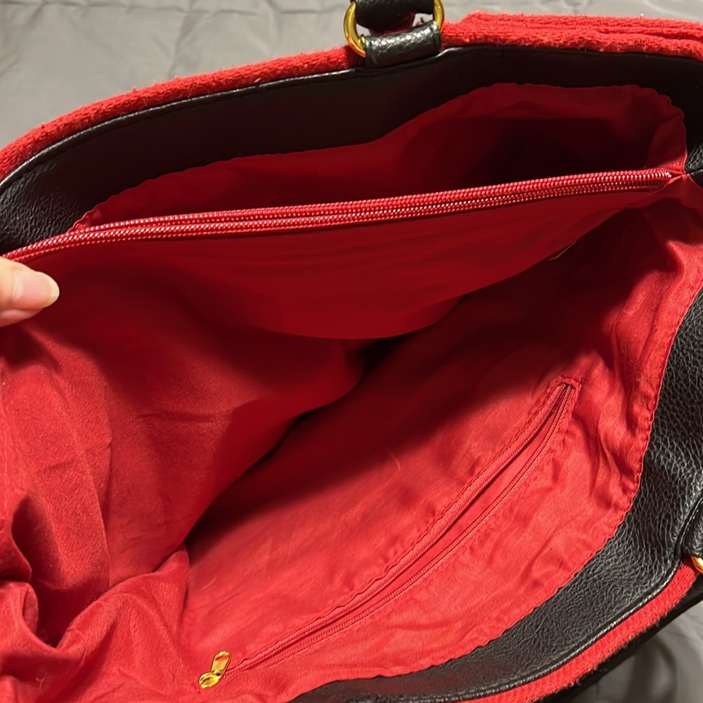 Woman Red Hand Bag - Picture 6 of 6